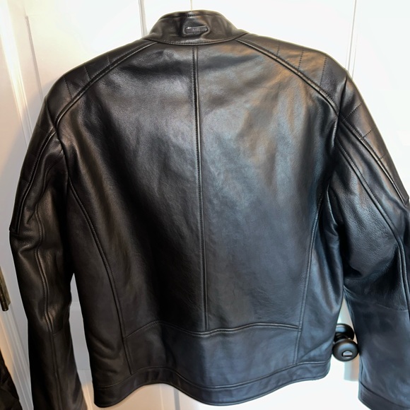 HUGO BOSS BRAND NEW - Picture 4 of 5